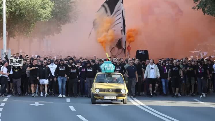 VIDEO: Corteo of Torcida, supporters of Hajduk Split Toricida, supporters of Hajduk Split, on their way to Poljud Stadium ahead of the UEFA Conference League match between HNK Hajduk Split and Ajax, in Split, Croatia, on October 15, 2026. Video: Ivana Ivanovic PIXSELL
