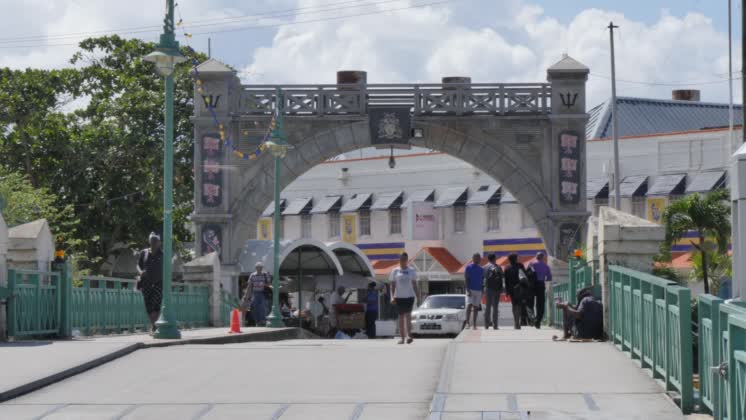 Bridgetown - Arch and Bridge, The Chamberlain Bridge is Th…