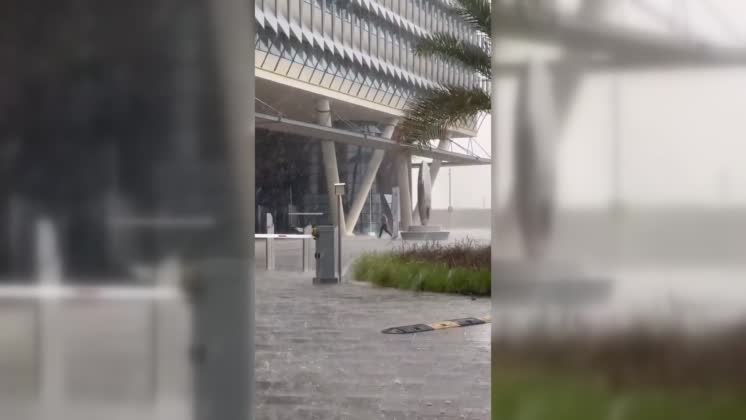 Heavy Rainfall Causes Severe Flooding in Abu Dhabi Streets, UAE This ...